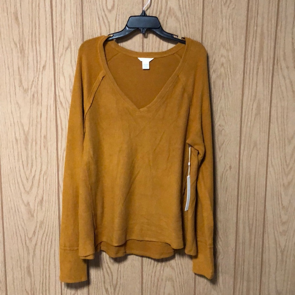 ☘️NWOT Caslon Long Sleeve Deep V Sweater - Picture 1 of 6